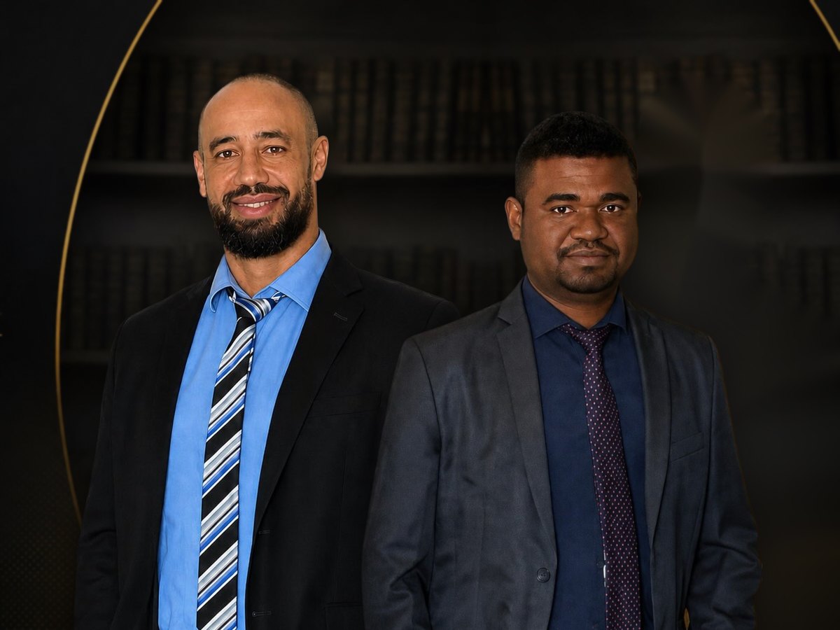 Dr. Ricardo Andrade e Dr. Jefferson Victor, sócios do escritório